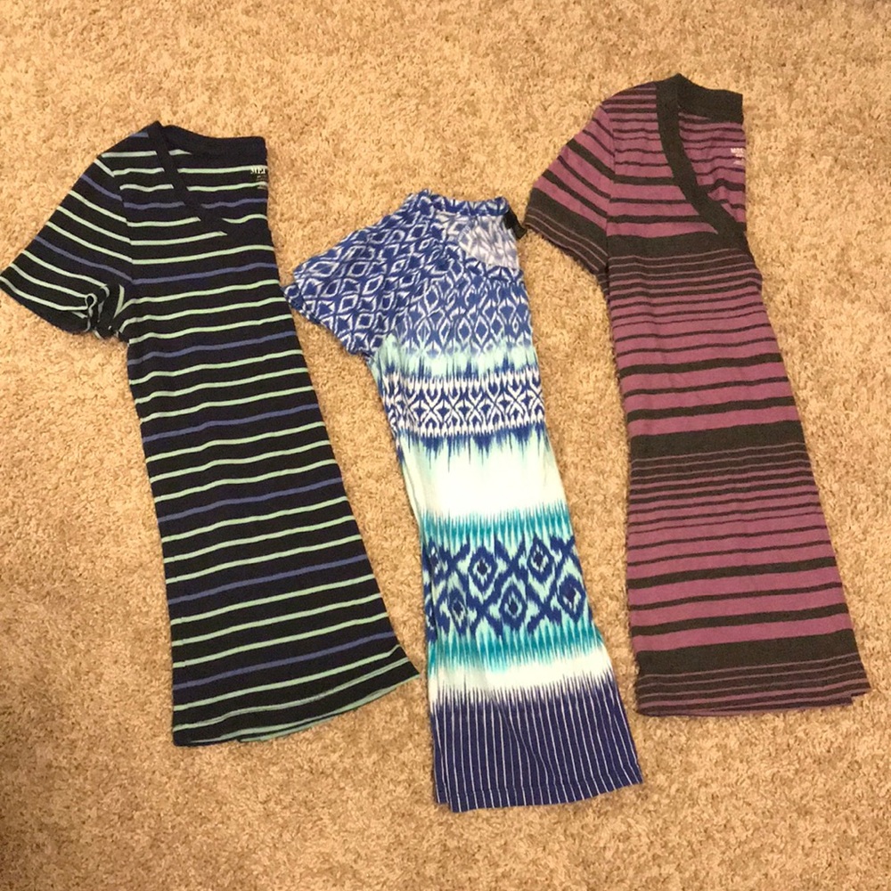 Mossimo & Merona XS tee shirt bundle tribal stripe